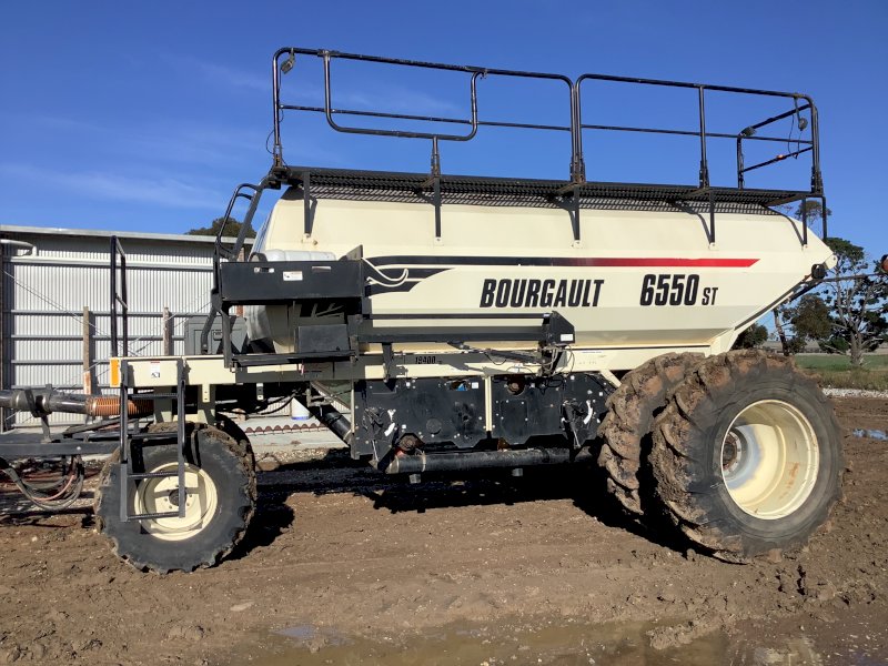 2006 Borgault 6550 ST Air Cart