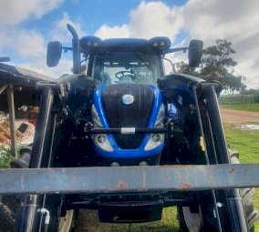 2018 New Holland T7.175 with FEL