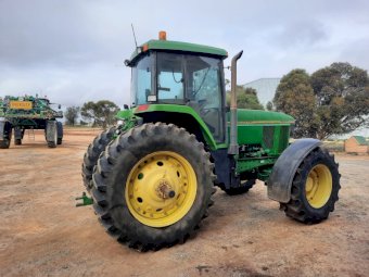 1997 John Deere 7800 Tractor