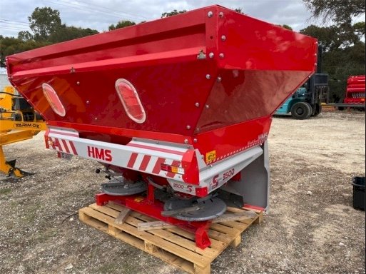 NEW HMS3500 3PL Fertiliser Spreader *** Old Season Stock Clearance ***