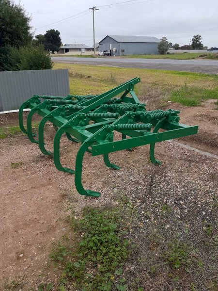 John Shearer 13 tyne Chisel Plough