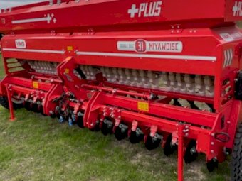 Brand New HMS 31 Plus Double Disc Seeder