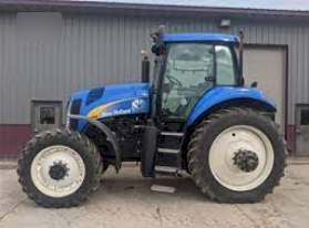 WANTED New Holland 8010 Tractor Front Wheel Centres with Rims and Tyres