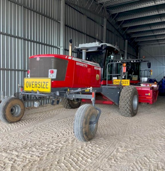 2017 Massey Ferguson 9870 Windrower With 16ft Razor Bar Front Farm Tender