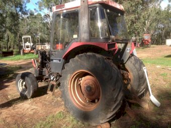Case IH 585XL Tractor