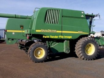 WANTED John Deere Header 60 or 70 Series Header