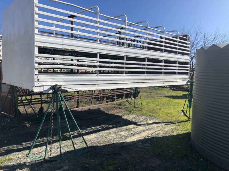 Stock Crate 20 ft x 8 ft