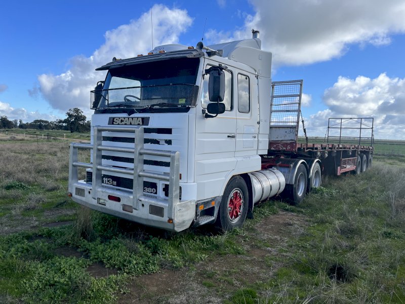 1995 SCANIA 113M Prime Mover