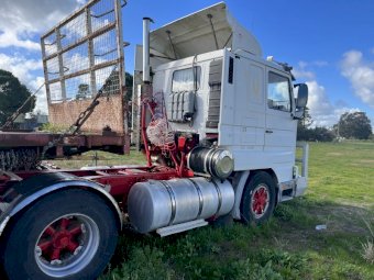 1995 SCANIA 113M Prime Mover
