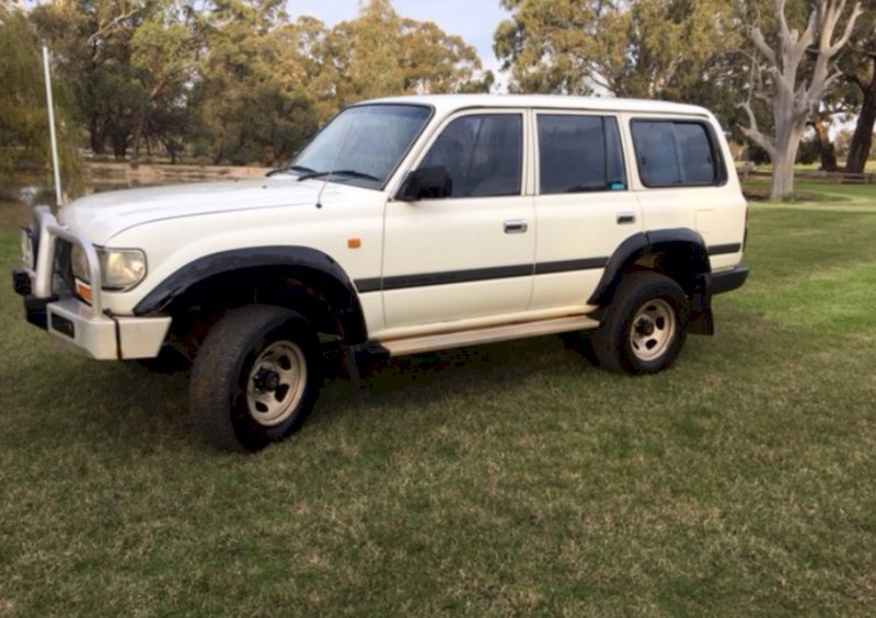 Nov 95 Landcruiser GXL Wagon