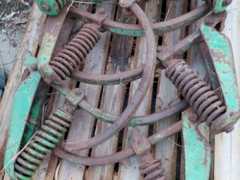 7 John Deere chisel plough tine's