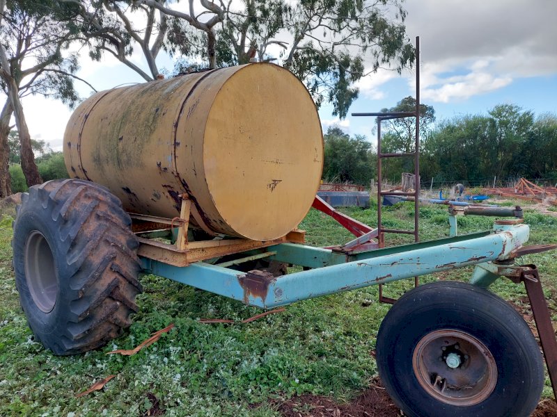 Water Tank on Trailer