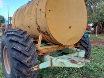 Water Tank on Trailer