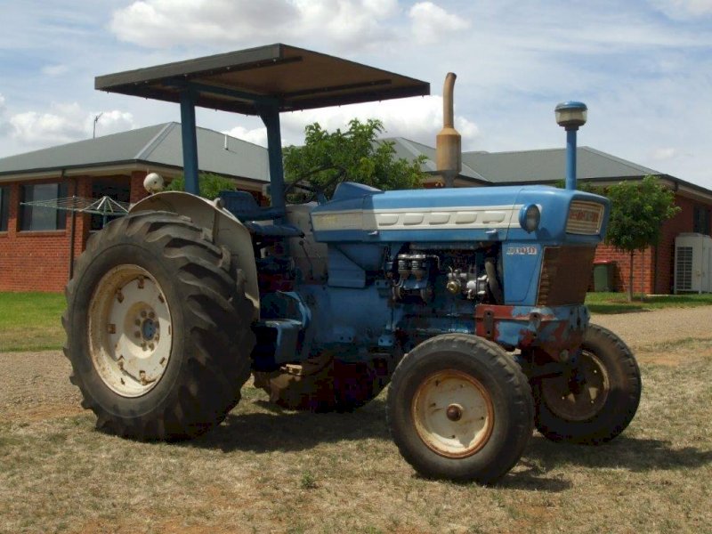 1967 FORD 5000 6X Tractor