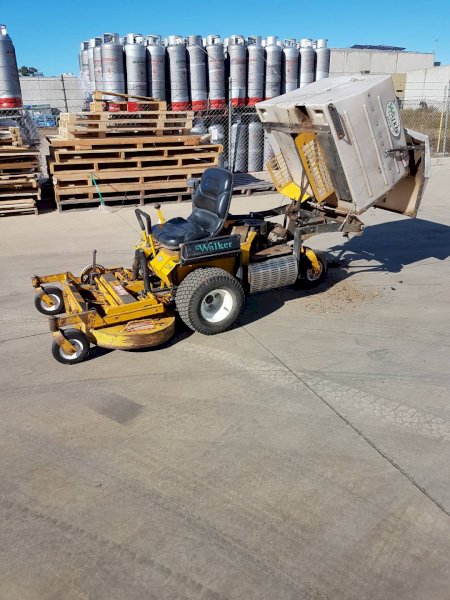 Walker 20HP Ride On Mower