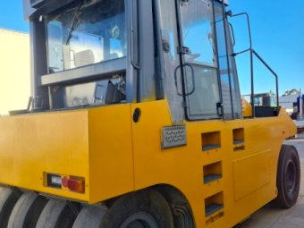 1999 Multipac Multi Wheeled Roller