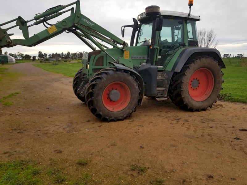 Fendt 818 Vario Tractor Loader