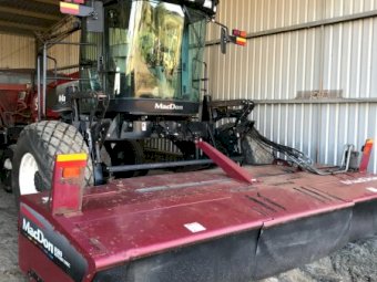 2008 MacDon M 200 Dual Direction, Mower conditioner.