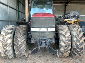 2002 Case IH MX240 Magnum Tractor