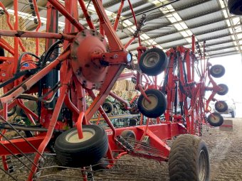 2019 KUHN GA15131 Hay Rake