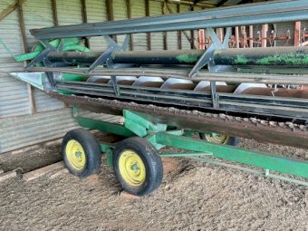 John Deere 7720 Header With 24Ft Front