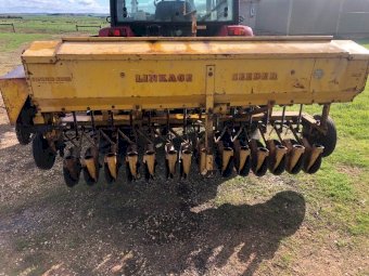14 Run Connor Shea Disc Drill linkage seeder - ONO