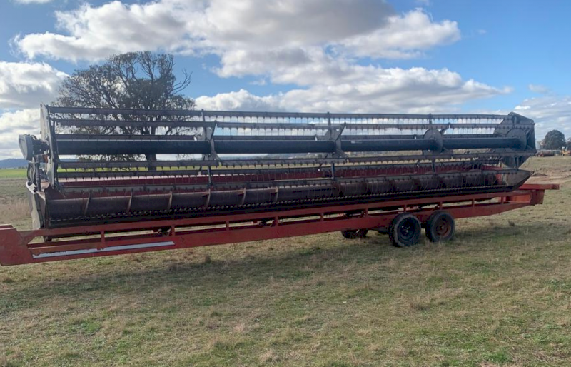 30ft Case IH 1010 Front