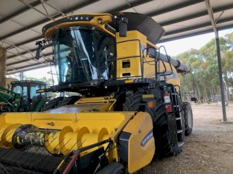 2020 New Holland 8.90 Combine