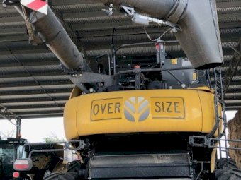 2020 New Holland 8.90 Combine