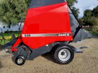 Case 528 Round Baler