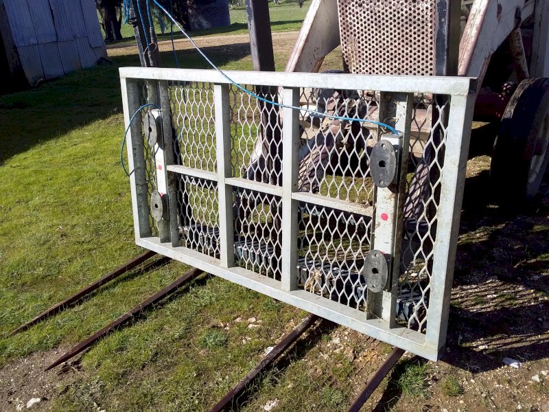 Tru Test Weight bars and Platform