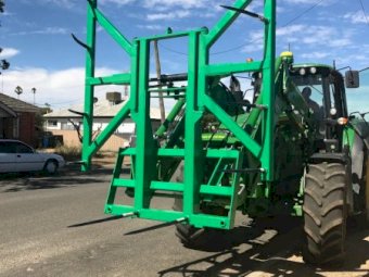 New Formica Hay Bale Grab