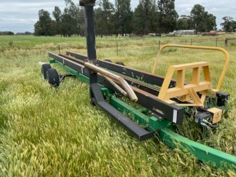 Under Auction - (A190) Formica 6 Round Bale Accumulator