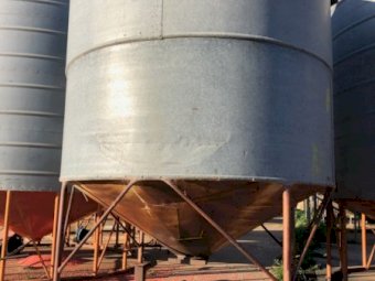 Approx. 10MT Silo