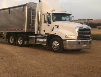 2014 Mack Granite Prime Mover