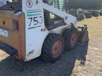 2002 Clarke G753 Bobcat