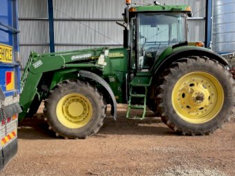 2005 John Deere 7820 with Challenge Front End Loader