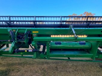 John Deere 936D 36ft Draper Front