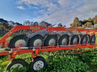 2016 Schinckel 16 reel with wind shields