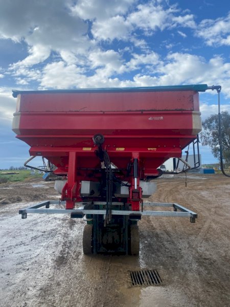 2004 Tulip Centreline SX Spreader