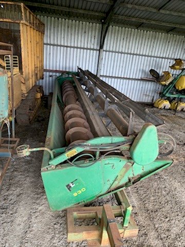 John Deere 930 R Front