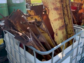 Sunflower trays to suit John Deere front