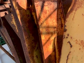 Sunflower trays to suit John Deere front