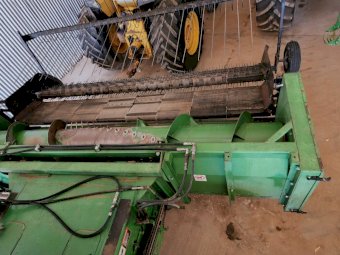 Under Auction - (A192) 1998 Phillips 14FT Canola Pick Up Front 