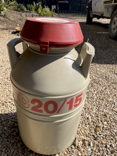 VAB Geneti-Quip Artificial Insemination (AI)  Tank