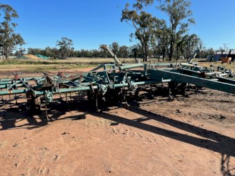 Under Auction - (A209) 33ft John Shearer Scarifier 