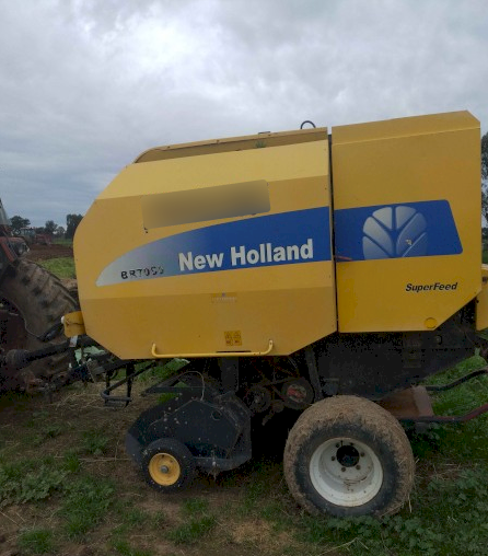New Holland BR7060 Round Baler