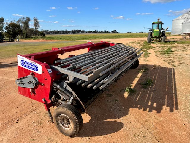 2011 Phillips Rollerdown Canola Front