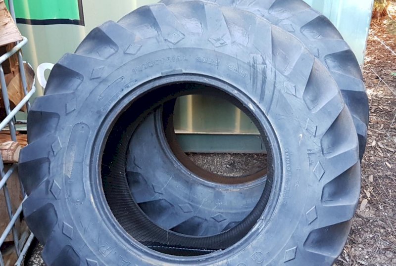 2 x 16.9-24 Tractor Tyres Low Tread