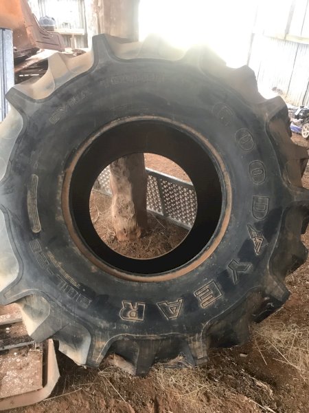 Goodyear 28L-26 Header Tyre